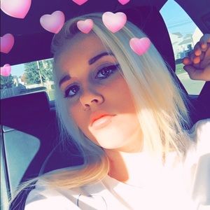 Meet your Posher, Karly